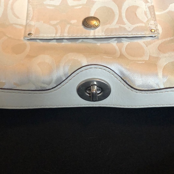 Coach Handbag - Picture 6 of 7